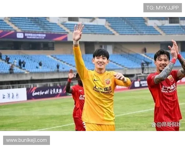 武汉三镇强强对决赛况分析 双方战术布置及关键球员表现点评