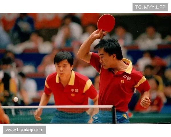 围绕乒乓球讲述竞技智慧与国球精神传承发展的深度观察视角分析录