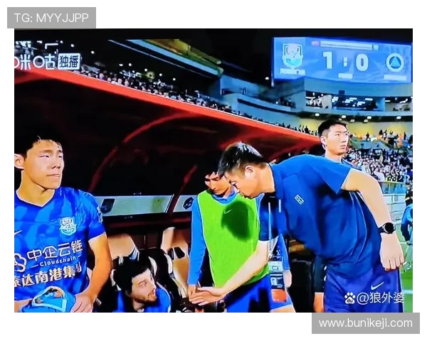 天津津门虎新赛季全力冲击中超赛场展现拼搏精神与球队荣耀 天津津门虎新赛季全力冲击中超赛场展现拼搏精神与球队荣耀