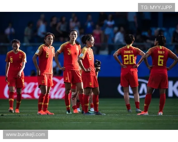 南京足球队在世界杯中的团队协作表现分析与启示