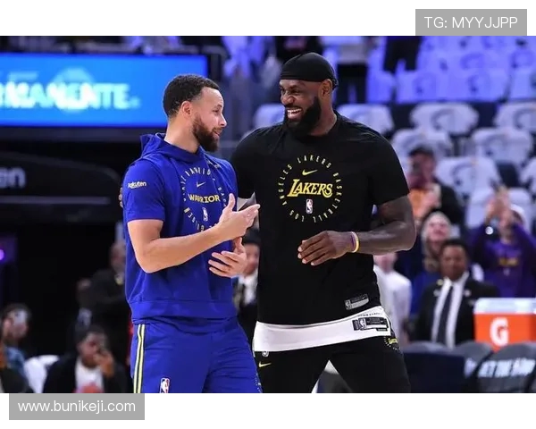 湖人大战勇士精彩对决詹姆斯与库里再度激战引爆赛场激情