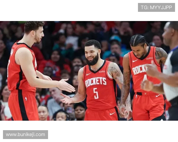 周一303热火与火箭激战一触即发谁能在NBA赛场上笑到最后 周一303热火与火箭激战一触即发谁能在NBA赛场上笑到最后